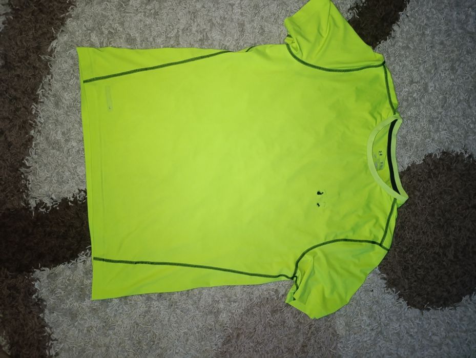 Приталена футболка від Under armour розмір XL