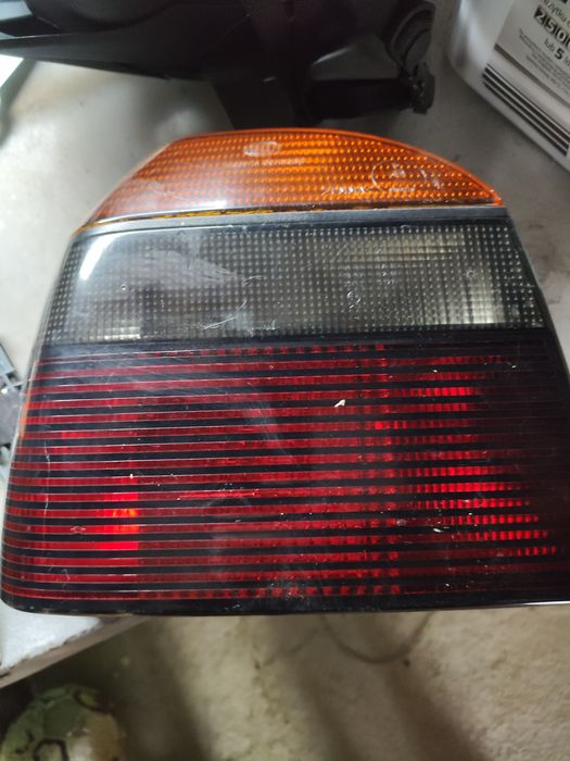 Lampa VW golf 3 dymiona
