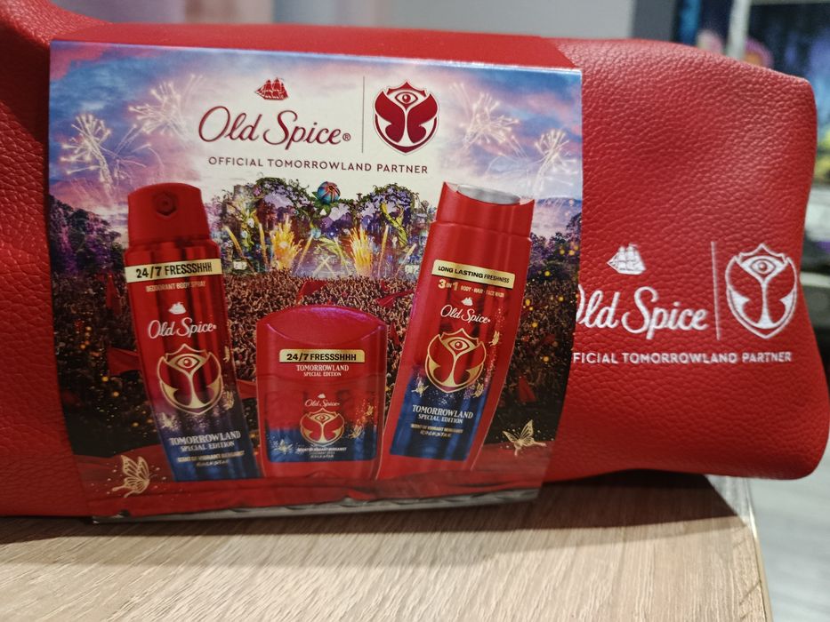 Zestaw Old Spice z kosmetyczką.