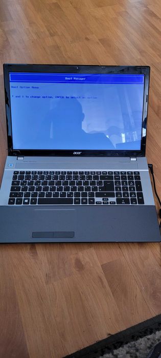 Laptop Acer aspire v3-771G  17,3" odpala