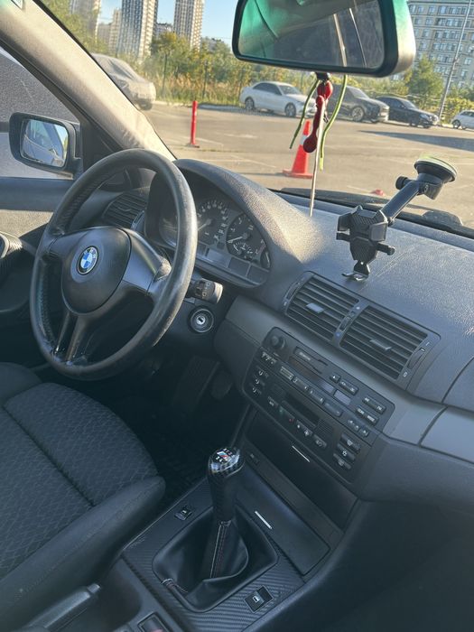 BMW 318i (2001) бмв e46