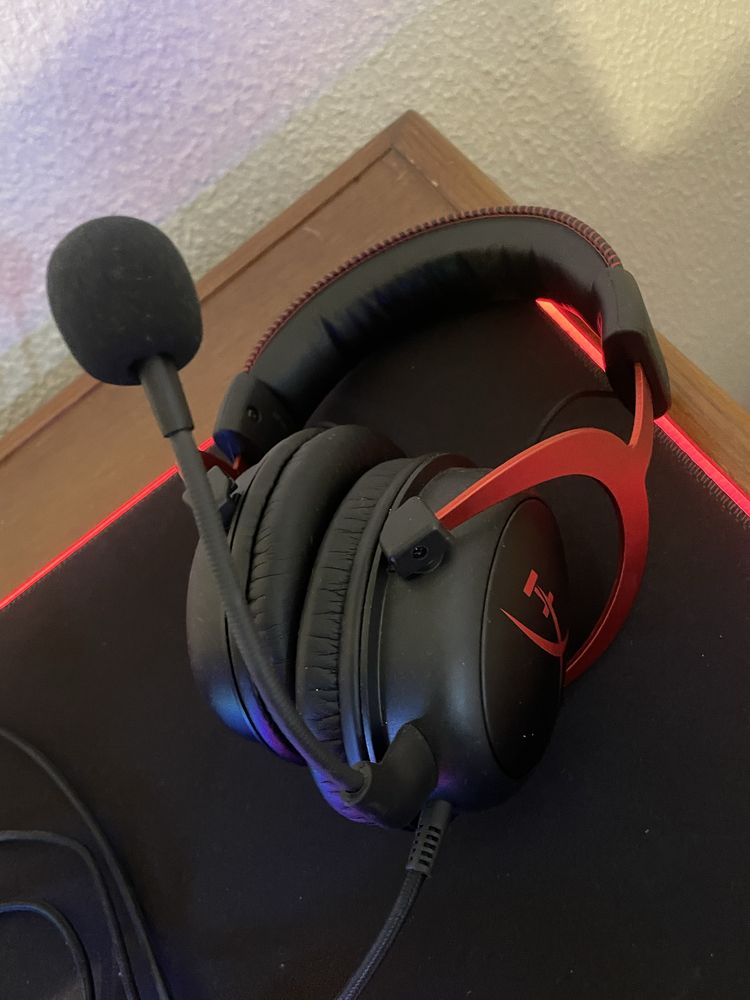 Computador gaming com monitor e perifericos Hyperx novos