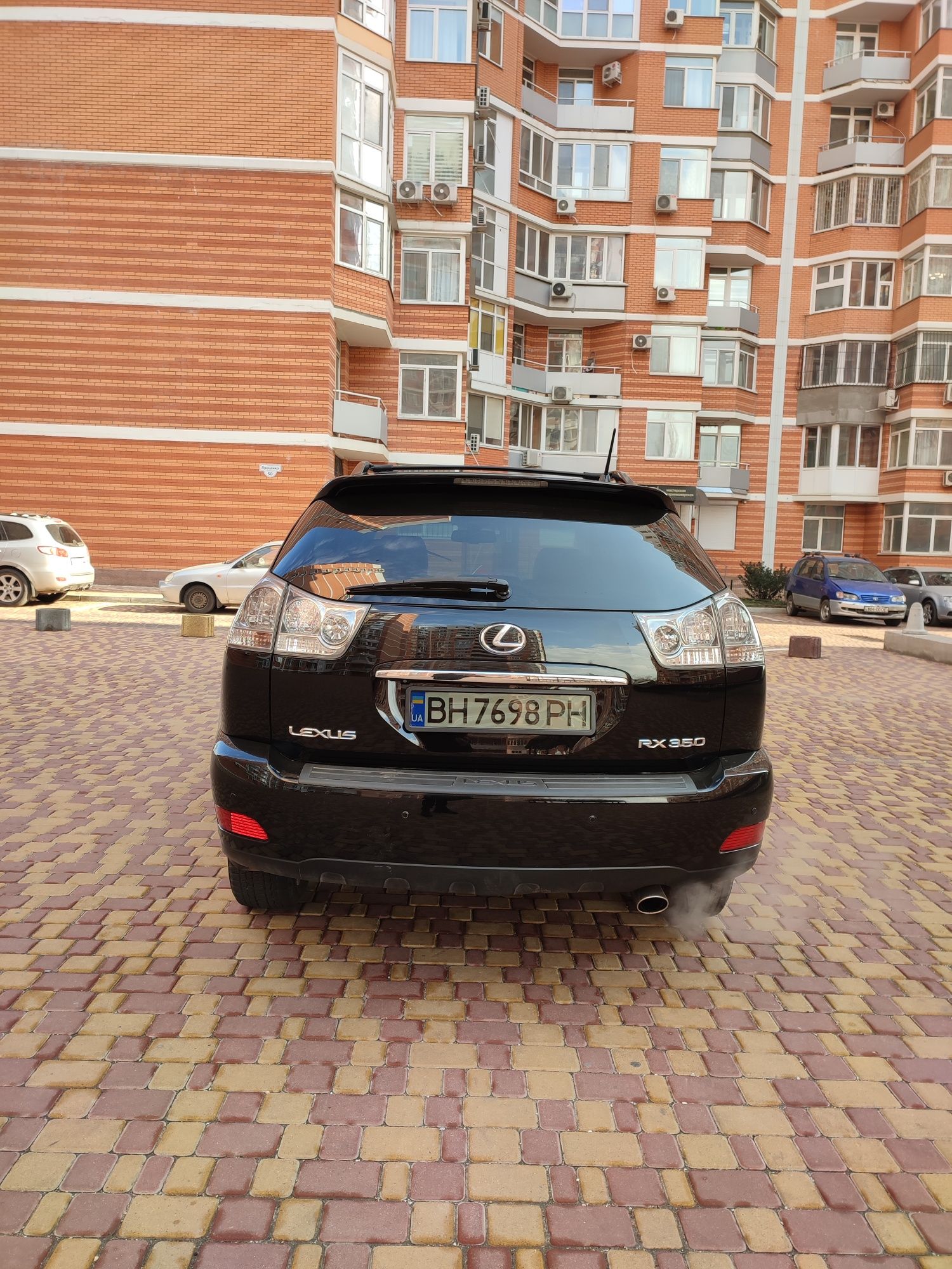 Продам. LEXUS RX 350