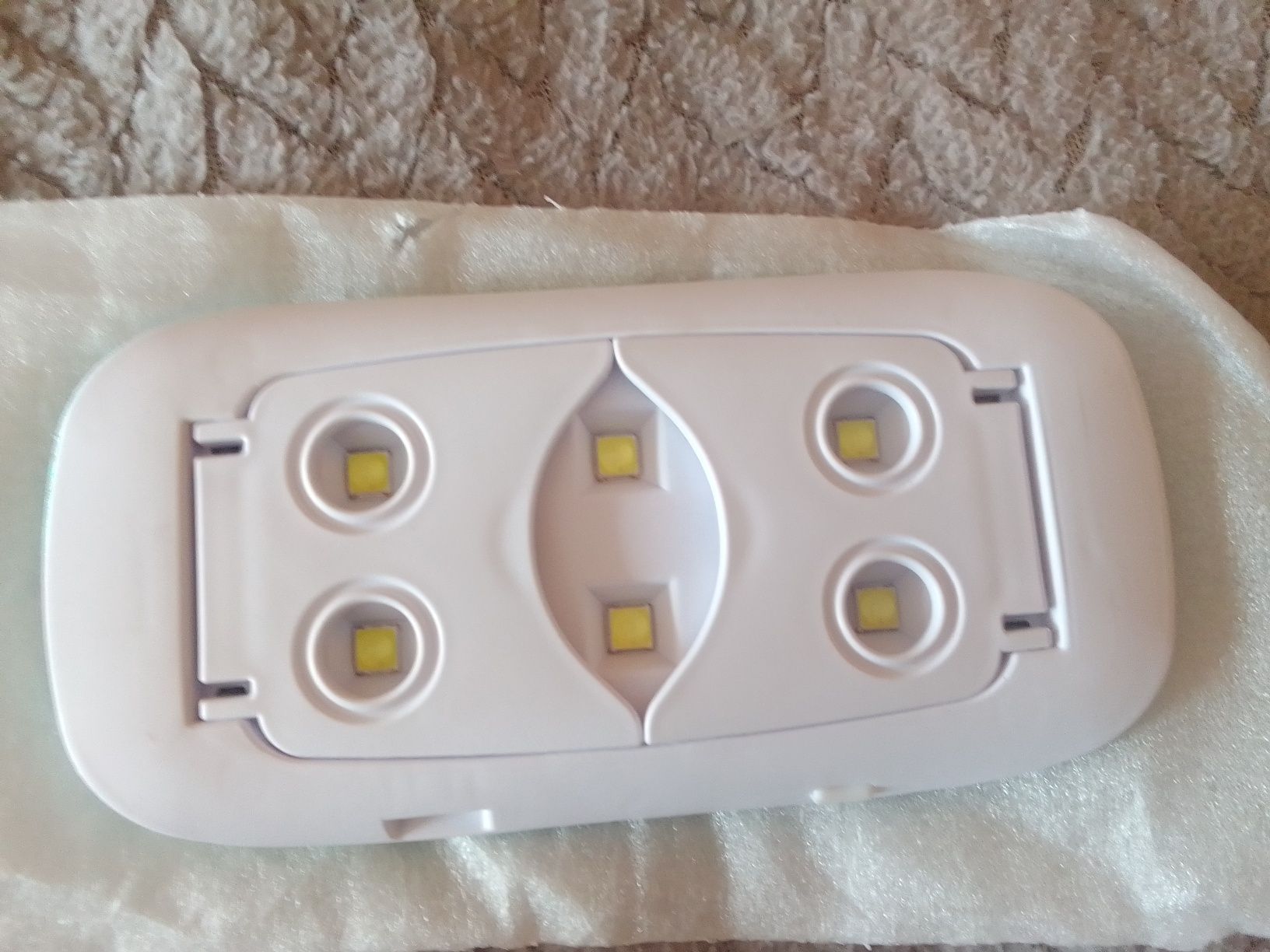 Nowa mini lampka do utwardzania paznokci