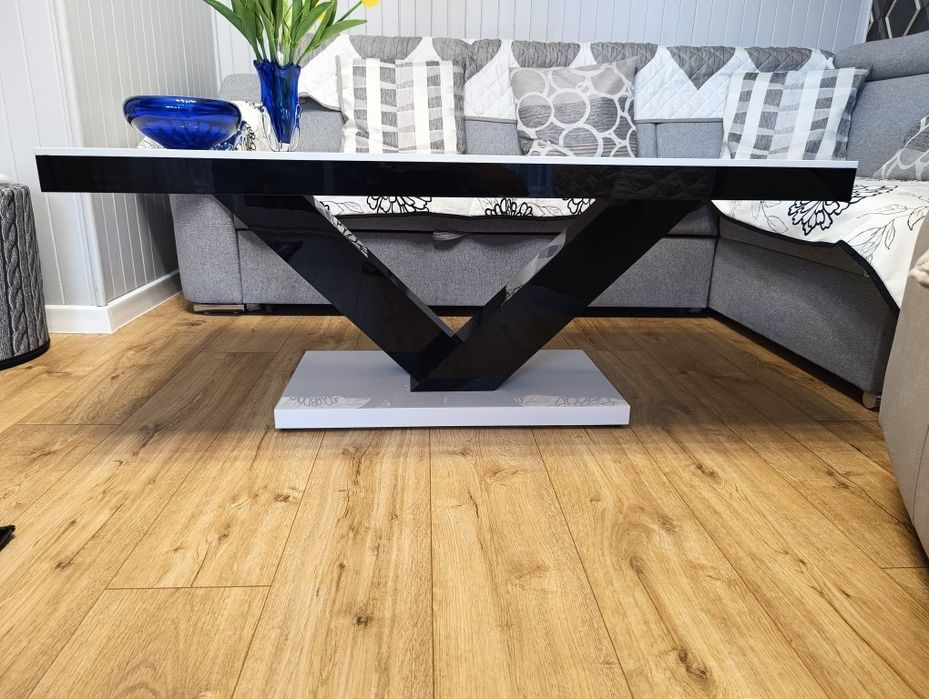 Sprzedam stół jak nowy