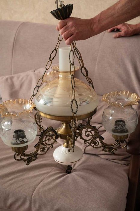 Вінтажна югославська люстра