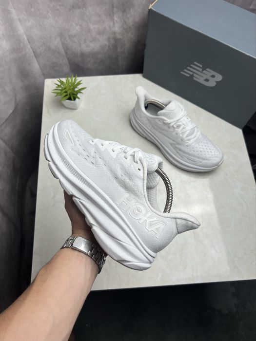 Кроссовки Hoka Clifton 9 Розмір 42 Original Взуття