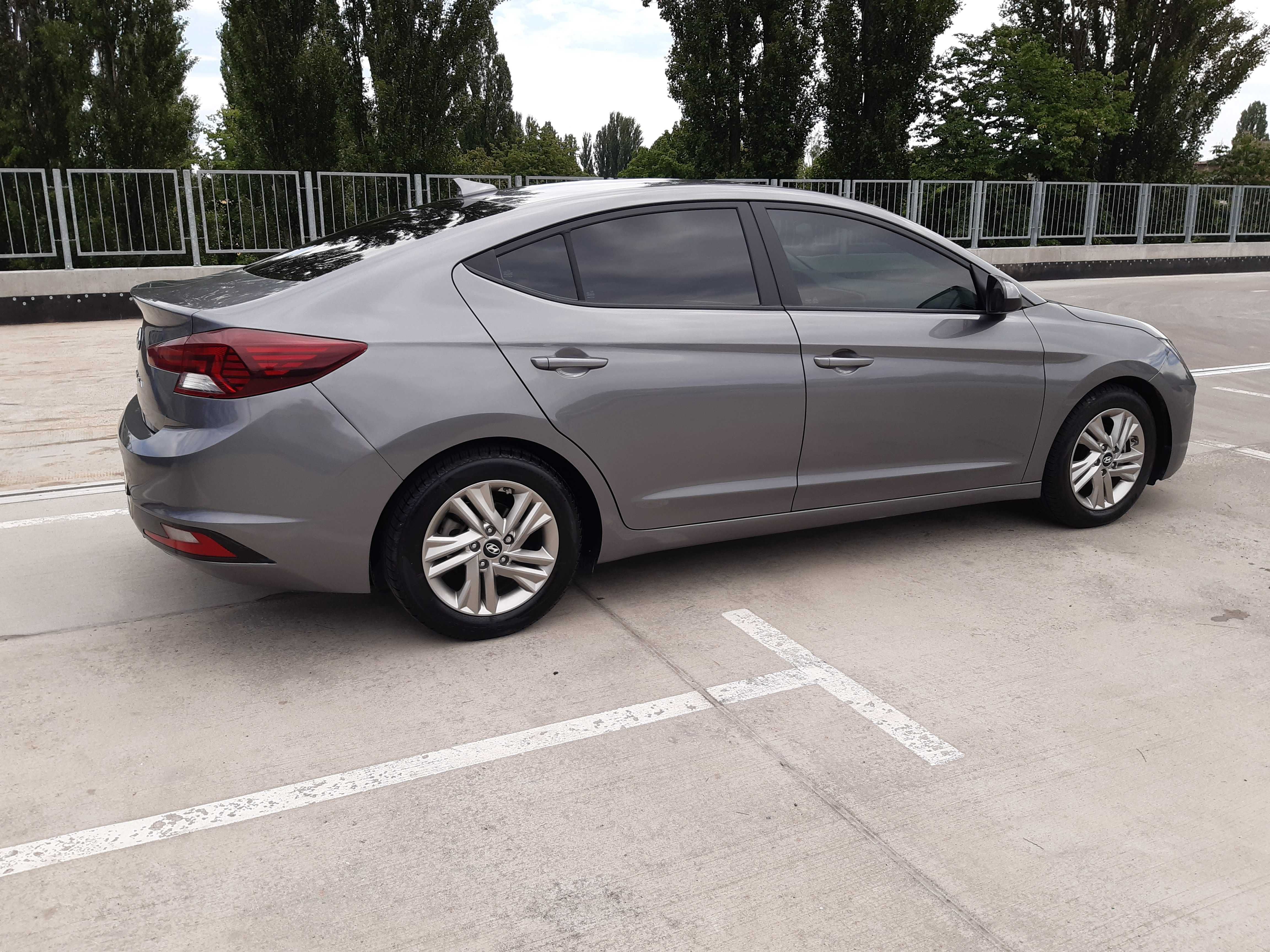 Аренда прокат авто Hyundai Elantra 2,0 АКП/ГАЗ ЕВРО4  от 30 $