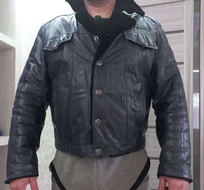 Кожаная куртка 54р