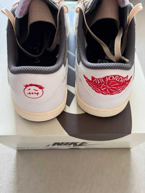 Jordan 1 Retro Low OG SP Travis Scott Reverse Mocha R.42