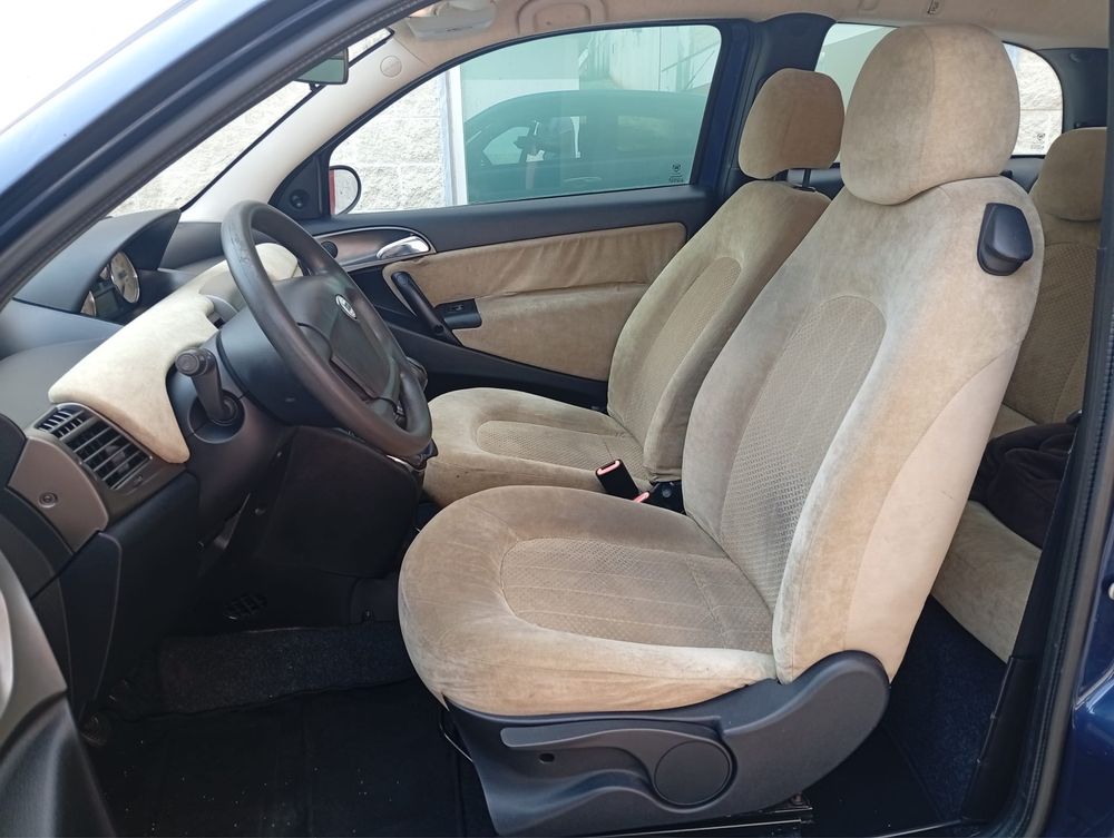 Lancia ypsilion 2005