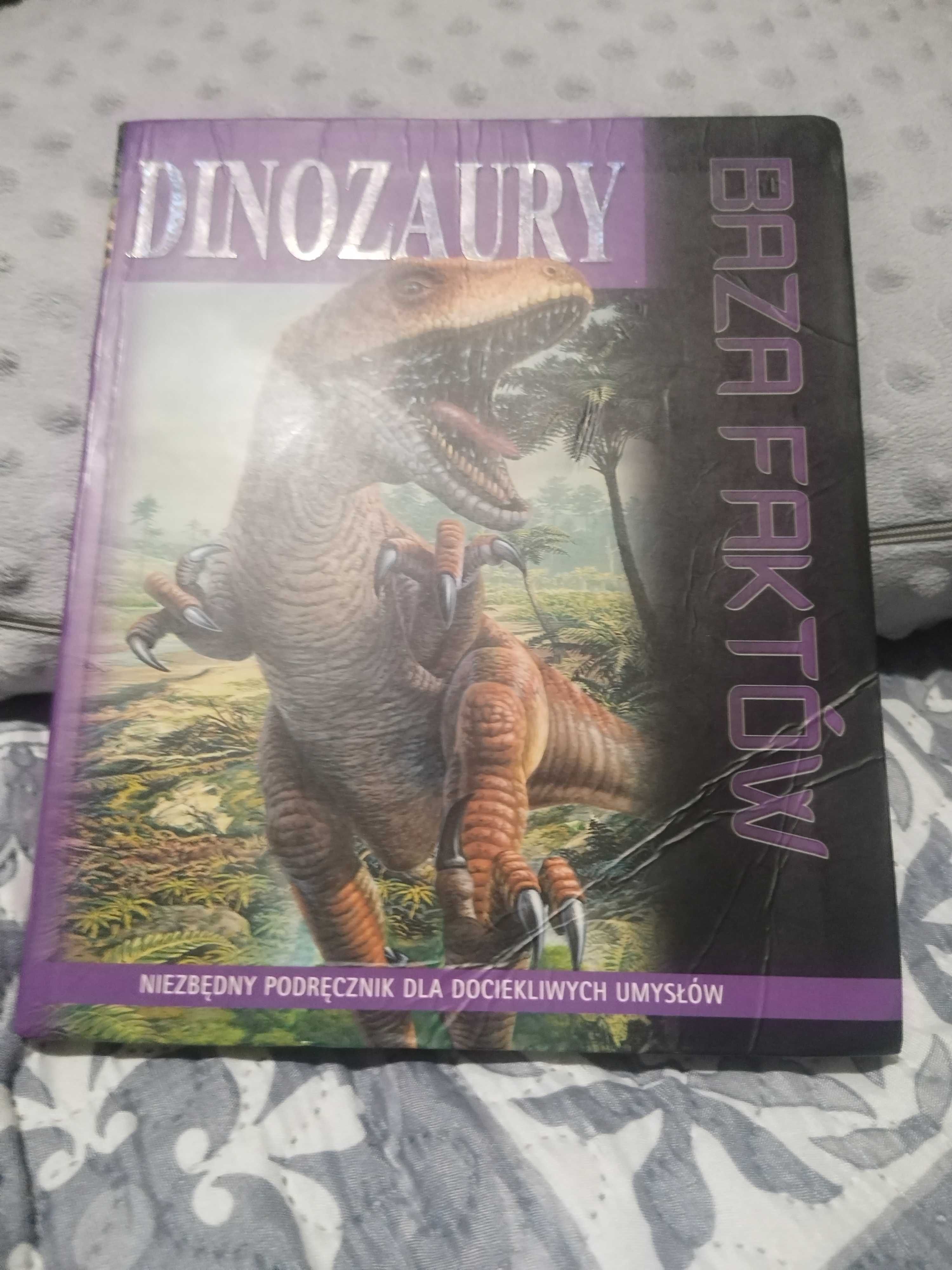 Dinozaury. Baza faktów David Burnie