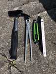 Mlotek  ciesielski. - cegi knipex - miara - noz