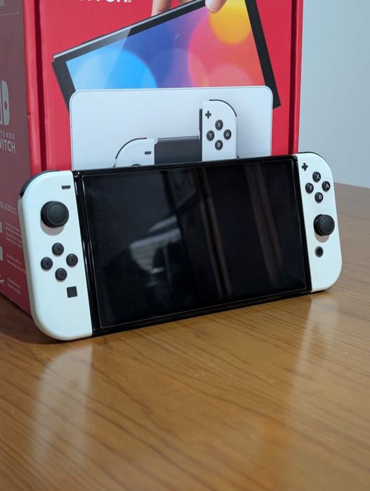 Nintendo Switch OLED - Excelente Estado