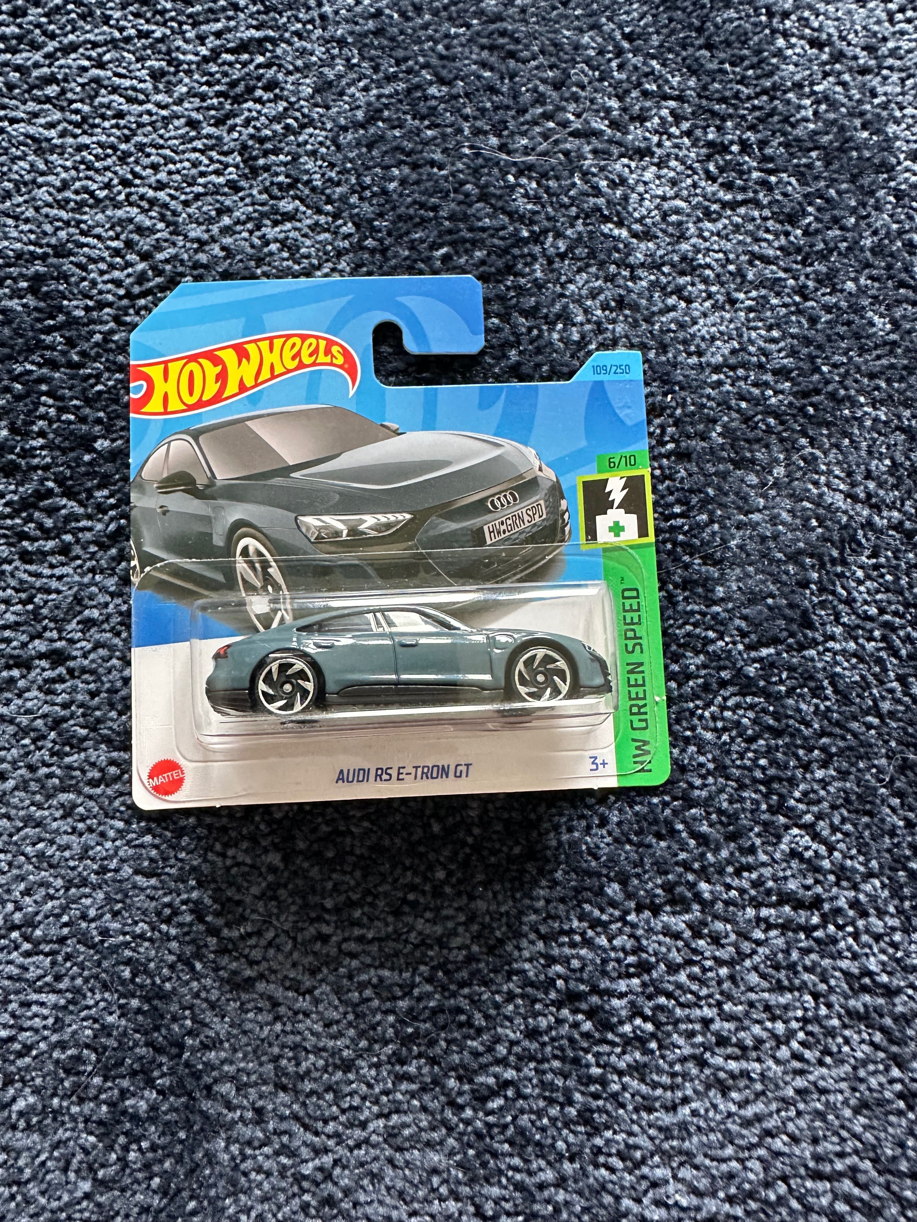 hot wheels audi rs e-tron gt szary