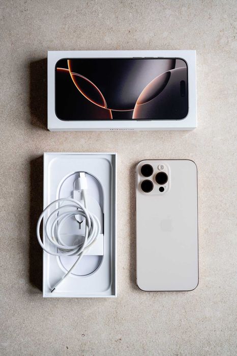iPhone 16 pro max 256 GB pustynny tytan w stanie idealnym Gwarancja
