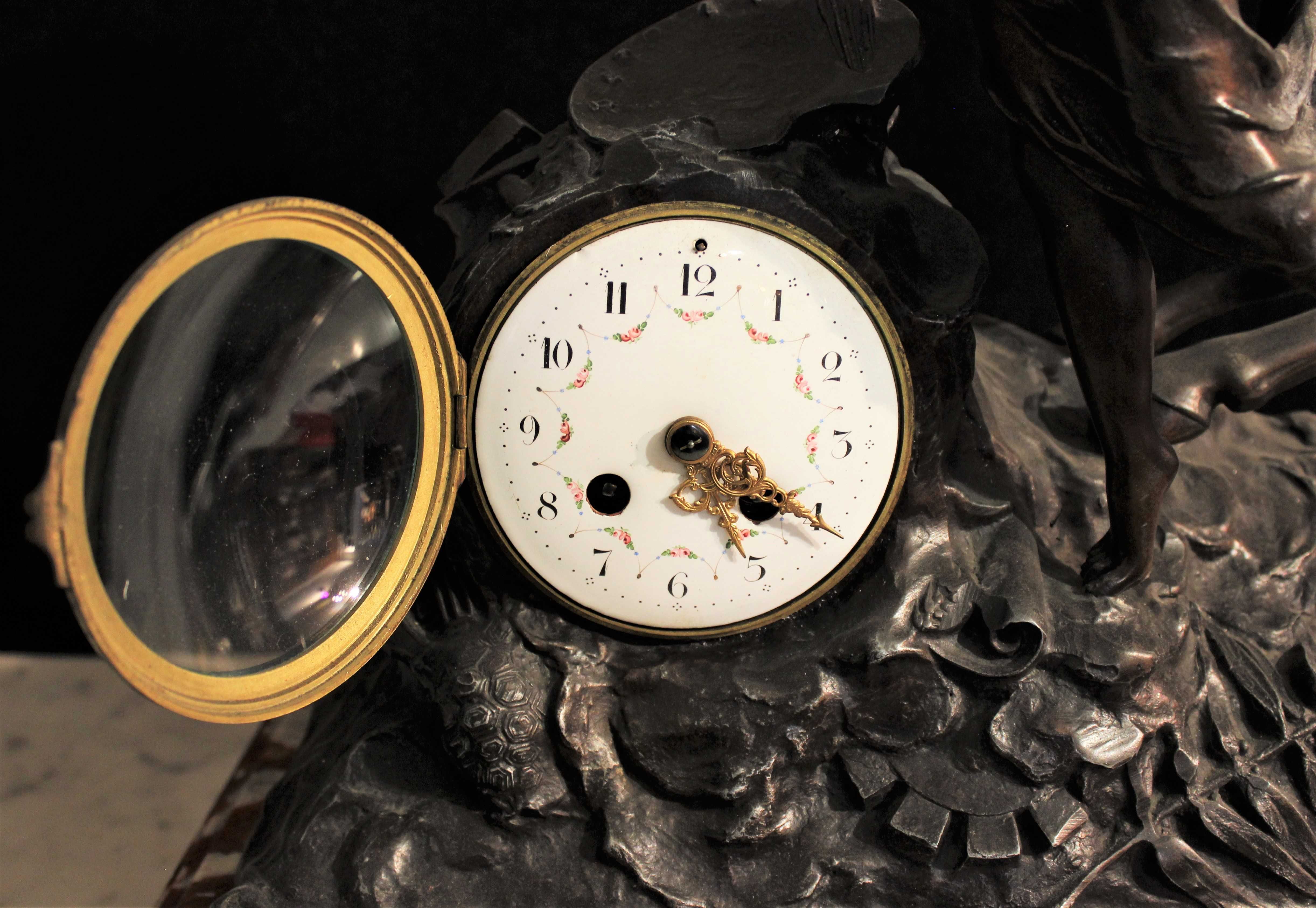 Relógio de Mesa em Bronze "LA RENOMMÉE"