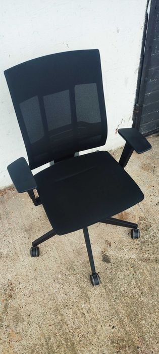 krzesło komputerowe z regulacją