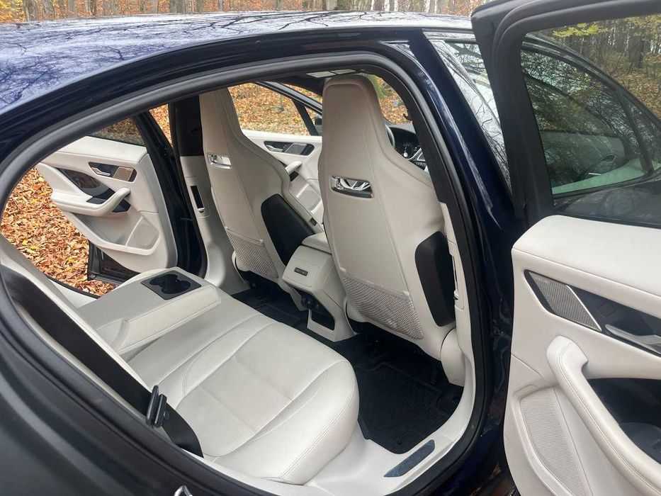 Продам автомобіль Jaguar I-Pace