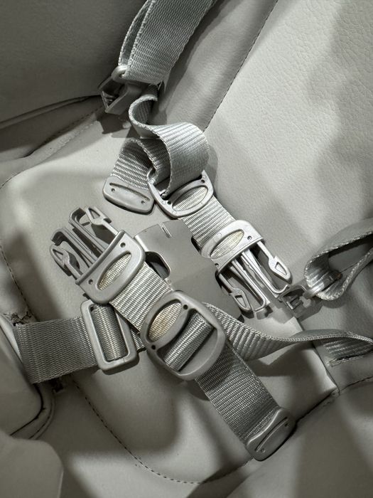 Стільчик для годування сірий Perego prima pappa follow me