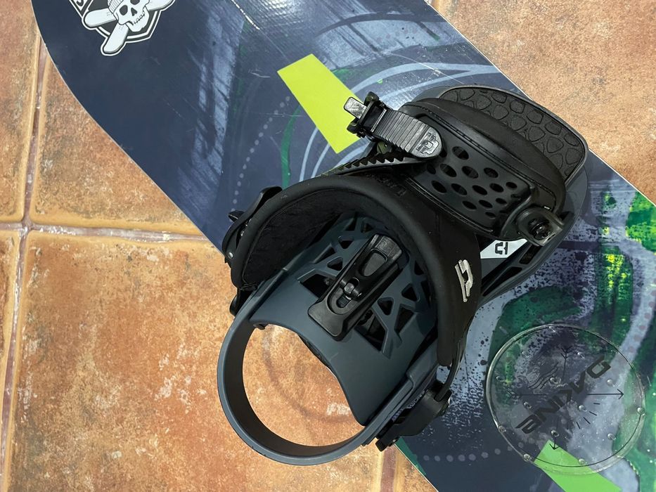 Prancha SnowBoard GNU Carbon 153