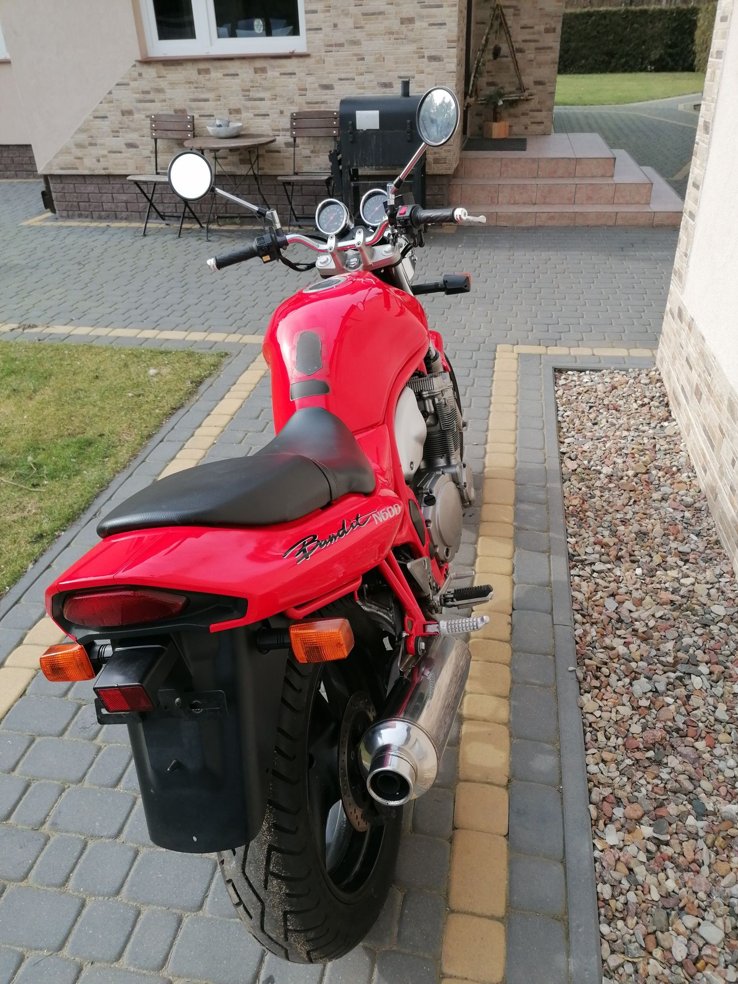 Suzuki bandit 600n stan rewelacyjny