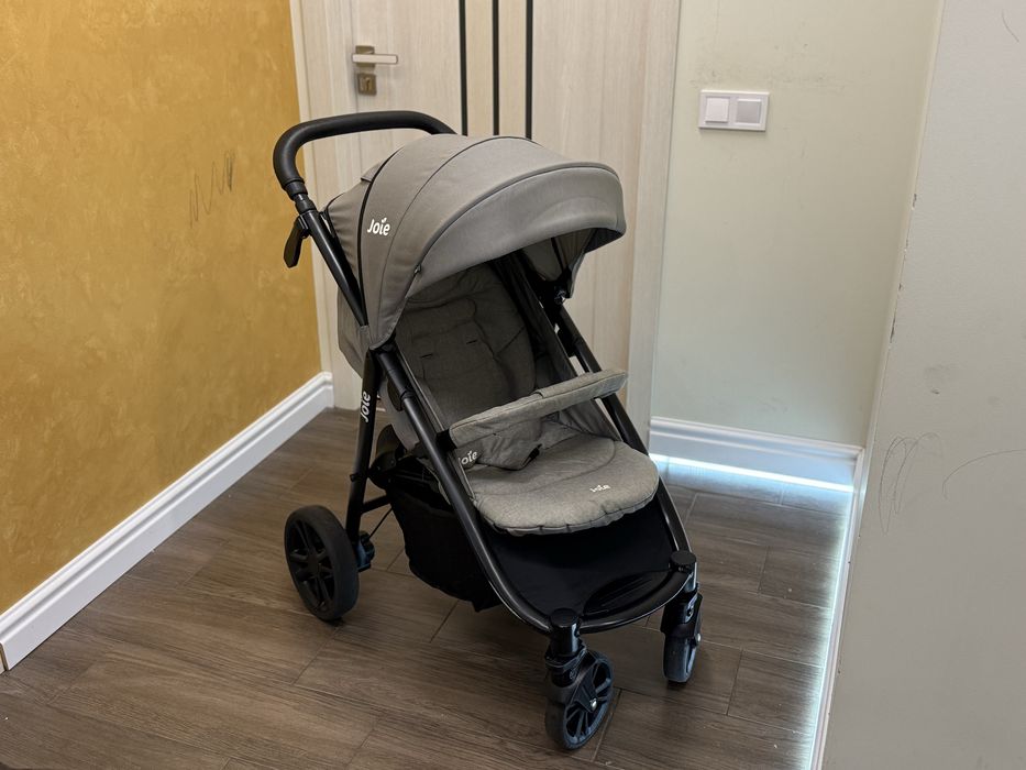 Joie Litetrax 4 DLX до 22 кг