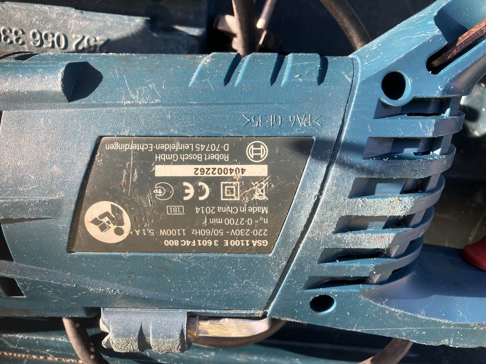 Bosch GSA 1100 E шабельна пила ножовка