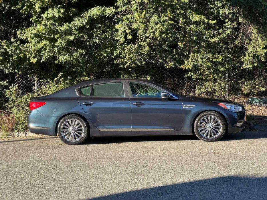 Kia K900 Luxury      2015
