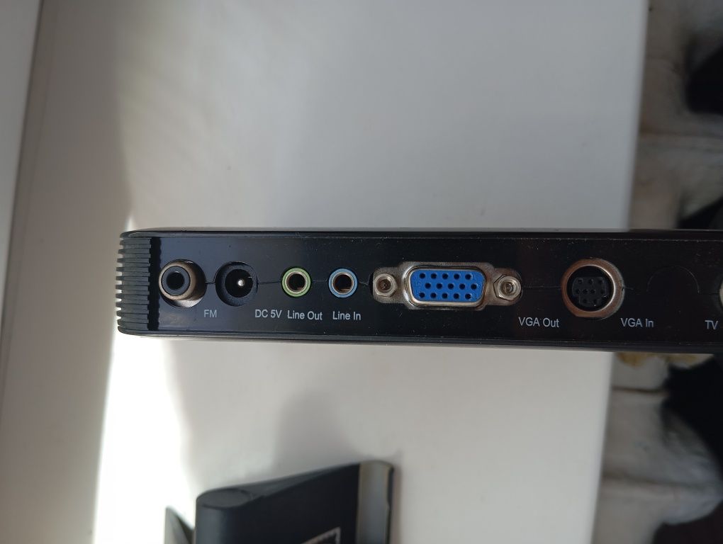 Тв-тюнер Compro VideoMate V150