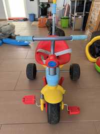 Triciclo criança colorido com toldo