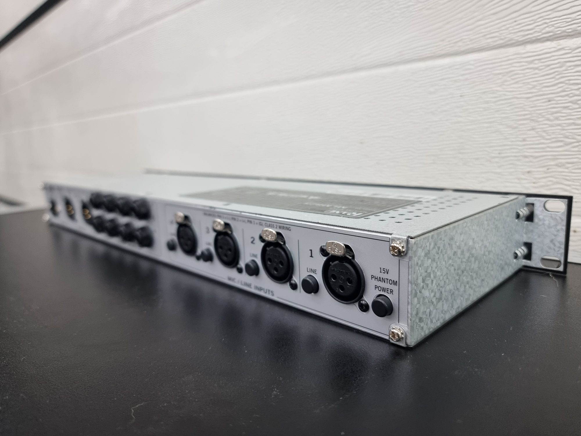 Mixer Rack studio Rane MLM 82S MIC line mixer 19"
