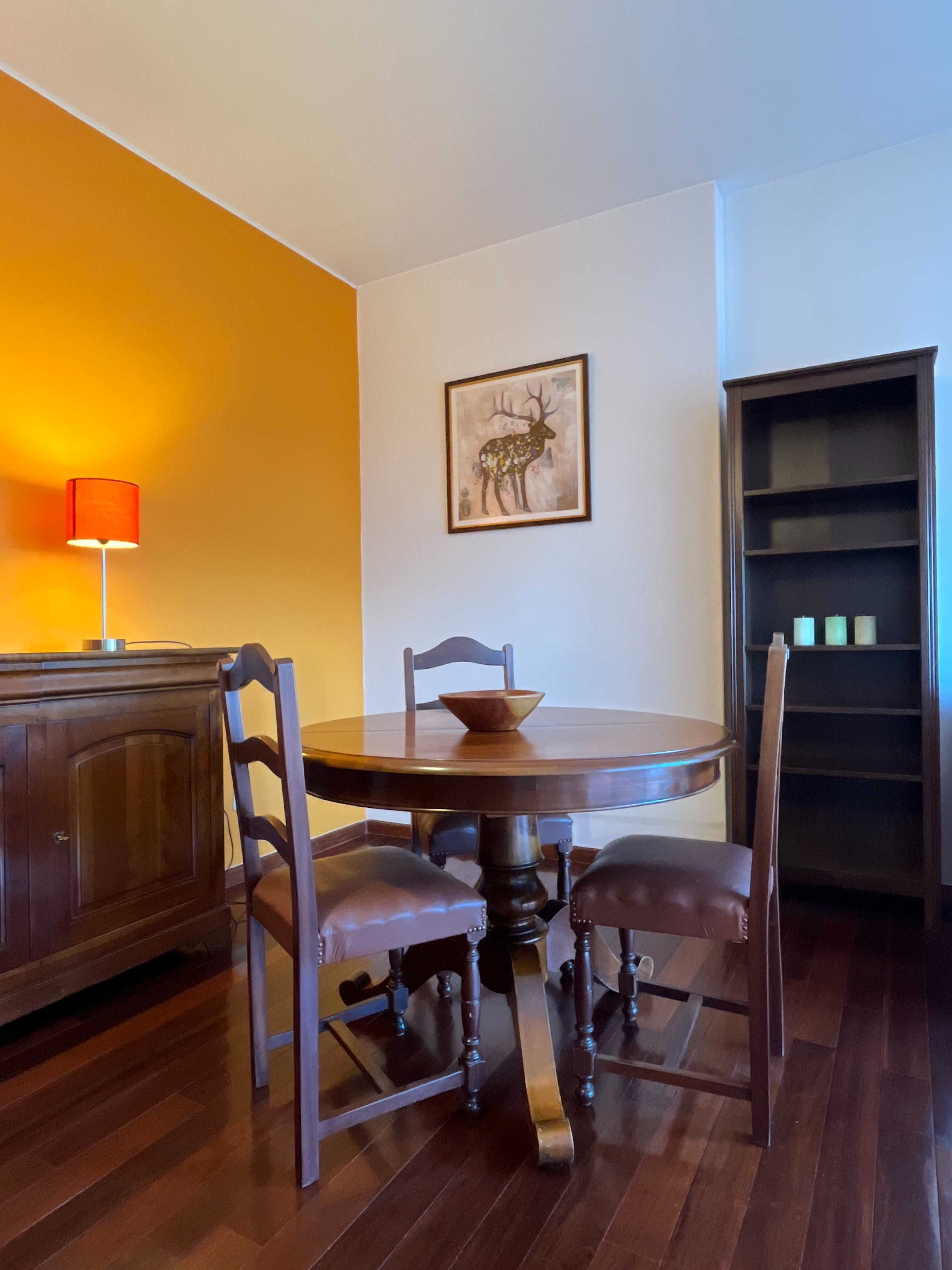 Quarto menina estudante - T2 perto Faculdade de Belas Artes/Porto