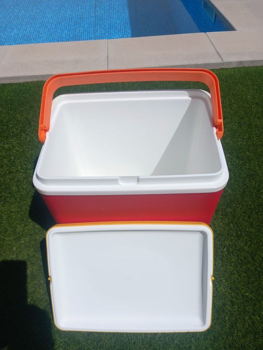 Geleiras praia 30 litros e termo 10 litros para água ou limonada