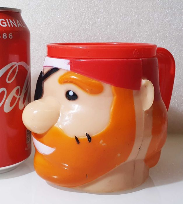 Caneca Brinde ~ PERNA de PAU ~ oferta dos Gelados Olá