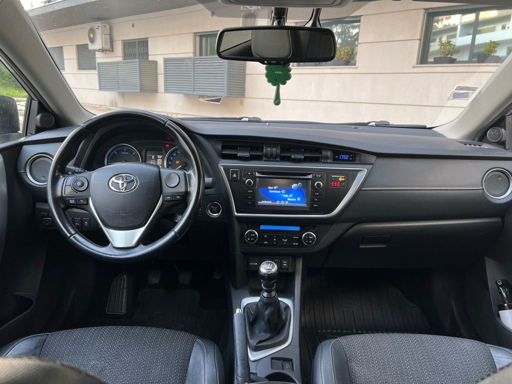 Toyota AURIS 2.0 D-4D