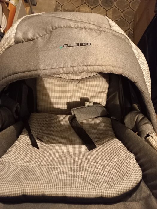Wózek plus spacerówka i gondola