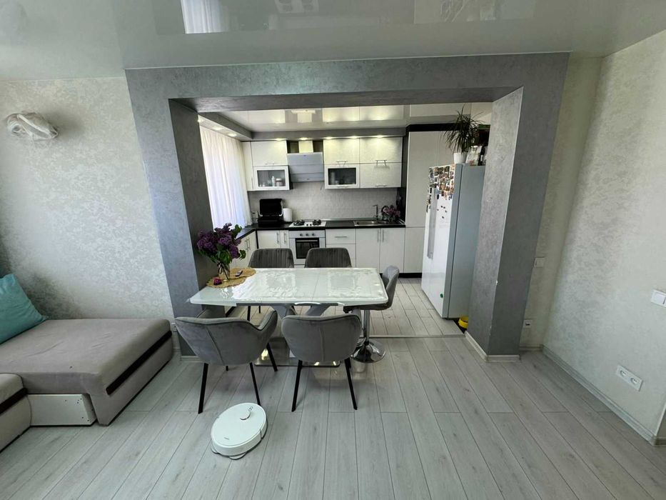 Оренда 3 кімнатної квартири на Подолі!!!