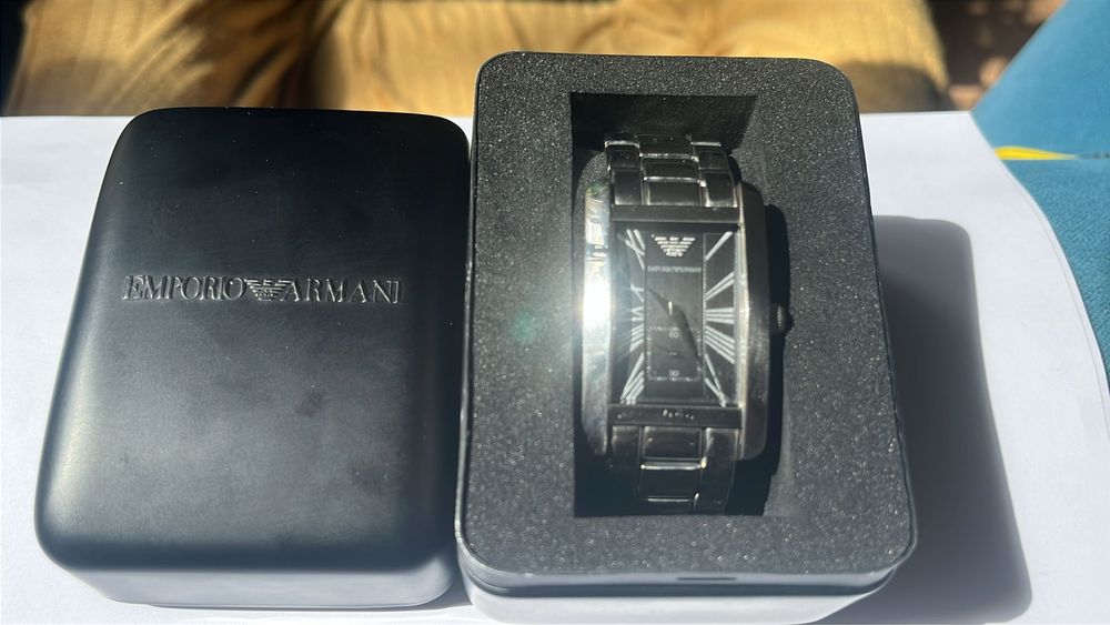 Zegarek Armani w oryginalnym opakowaniu