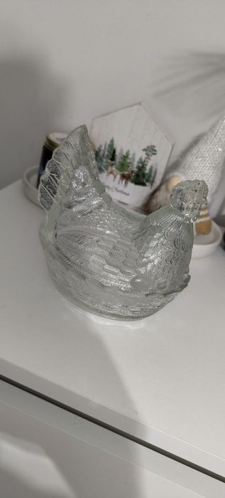 Kura PRL zabytek pamiątka ozdoba