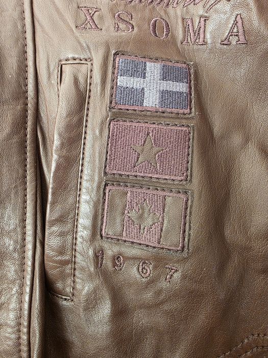 Куртка шкіряна чоловіча з підстібкою на хутрі.