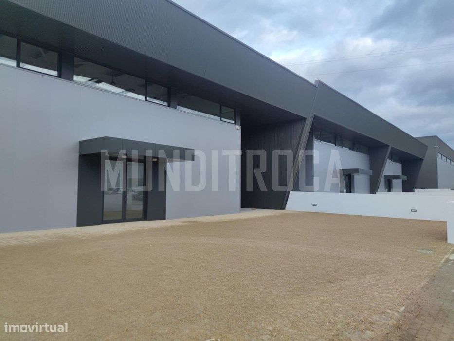 Armazém novo Manhente