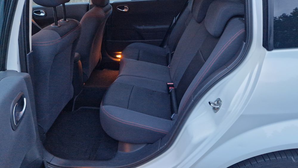 Автомобиль Renault Megan 1,6