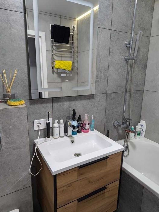 Здається в оренду квартира-студія в новобудові на вул. Рудненська