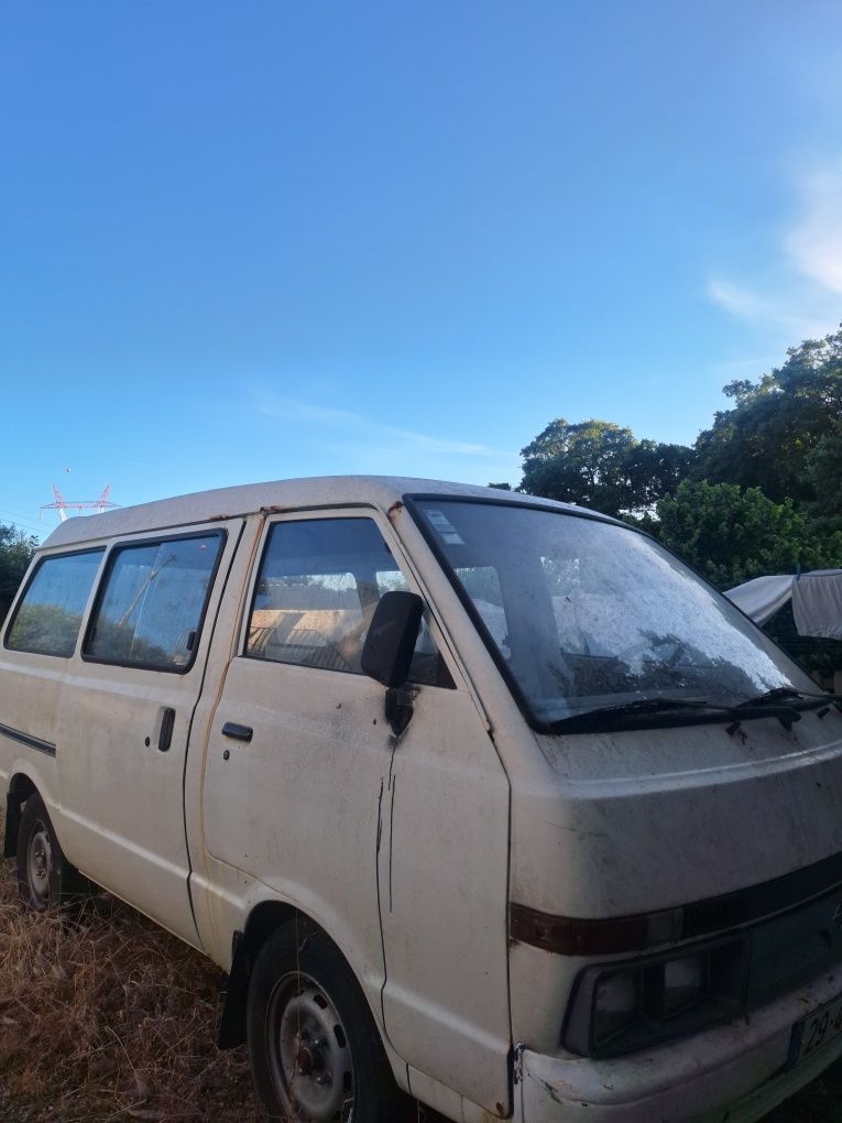Nissan Vanette 8 lugares