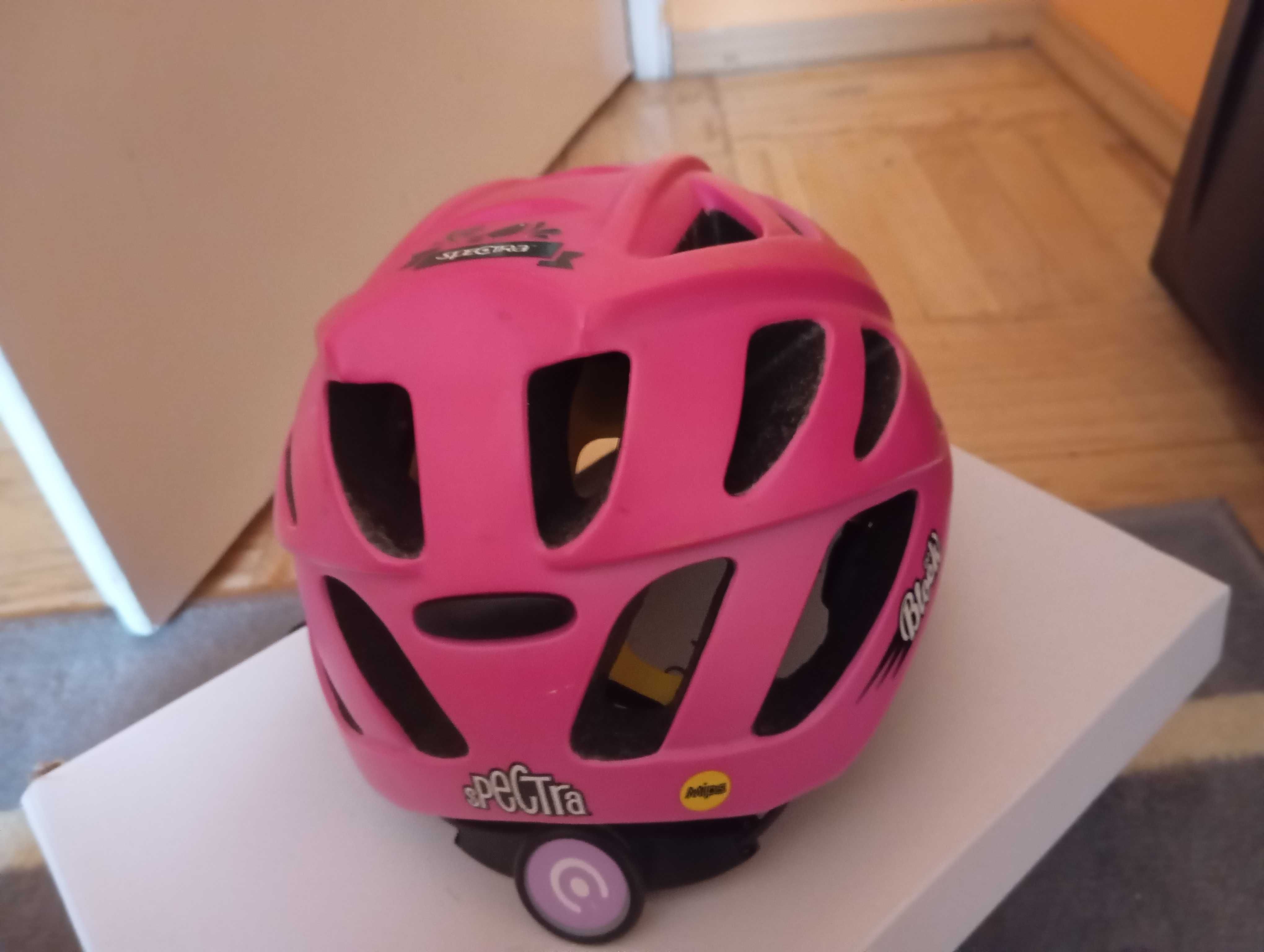 Kask rowerowy dziecięcy Spectra Block Mips jak nowy