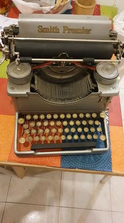 Máquina de escrever antiga Smith Premier