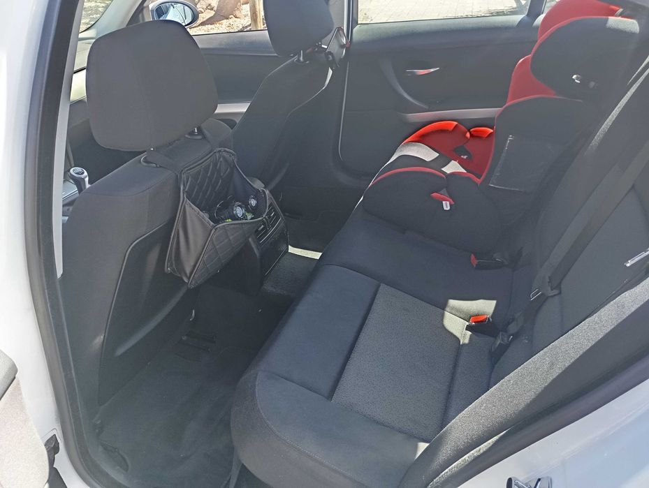 BMW Série 3 318D E90