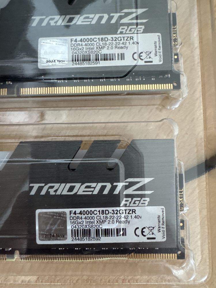 Pamięć RAM G.Skill Trident Z RGB DDR4 32GB (2 x 16GB) 4000 CL18 Czarny