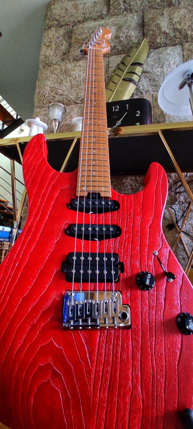 Charvel Pro-Mod DK 24 HSS 2pt Red Ash